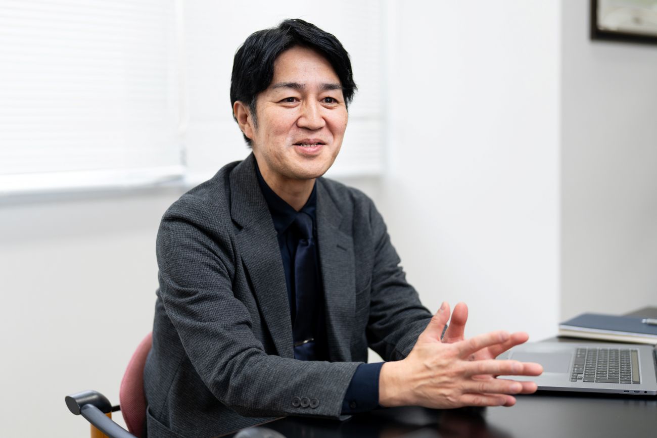 株式会社ベルーナ　制作室 室長　新井 孝史氏